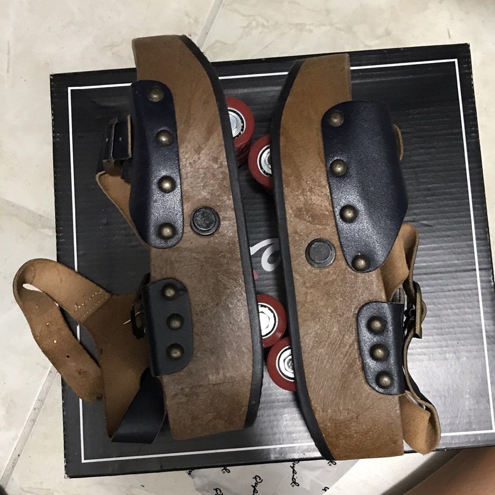 Vintage Omnia’C platform roller skates SOLD
